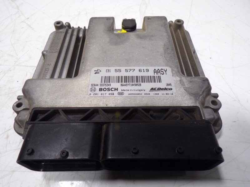 Recambio de centralita motor uce para opel insignia berlina 2.0 16v cdti referencia OEM IAM 55575349 55577619 