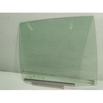 CRISTAL PUERTA TRASERO DERECHO 6811376010 