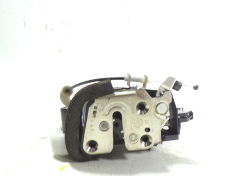 Recambio de cerradura puerta trasera derecha para nissan leaf acenta referencia OEM IAM   