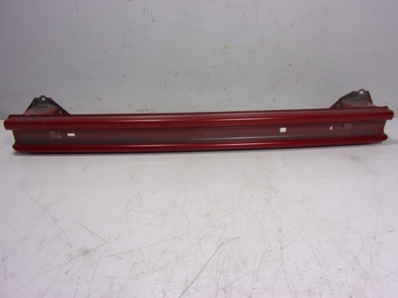 Recambio de refuerzo paragolpes trasero para toyota yaris 1.5 vvti hev referencia OEM IAM 520230D180  