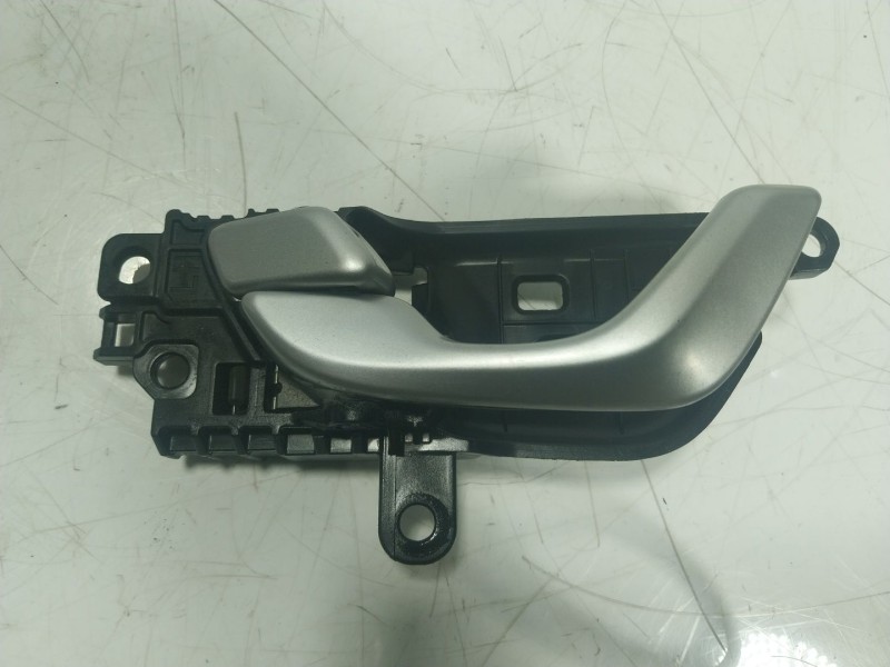Recambio de maneta interior delantera izquierda para hyundai ioniq (ae) 1.6 gdi hybrid referencia OEM IAM 82610G2000PGB 82613G20