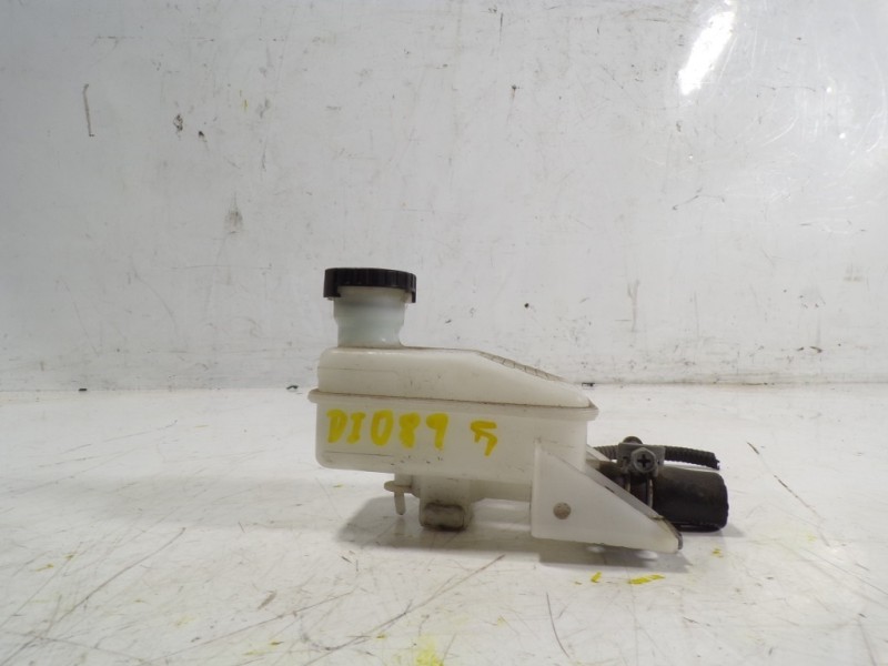 Recambio de deposito servo para nissan leaf acenta referencia OEM IAM   
