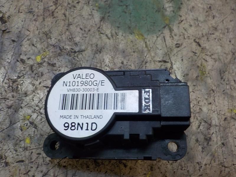 Recambio de modulo electronico para renault megane iii berlina 5 p 1.6 16v e85 (etanol) referencia OEM IAM 277424777R  