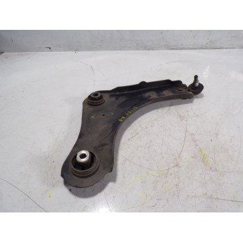 BRAZO SUSPENSION INFERIOR DELANTERO DERECHO 545008682R 