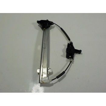 ELEVALUNAS DELANTERO DERECHO 