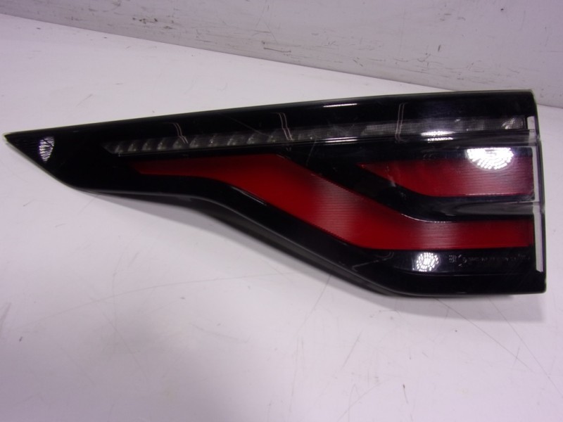 Recambio de piloto trasero izquierdo para land rover new discovery l462 3.0 d referencia OEM IAM LR144102 MY4213405CC 