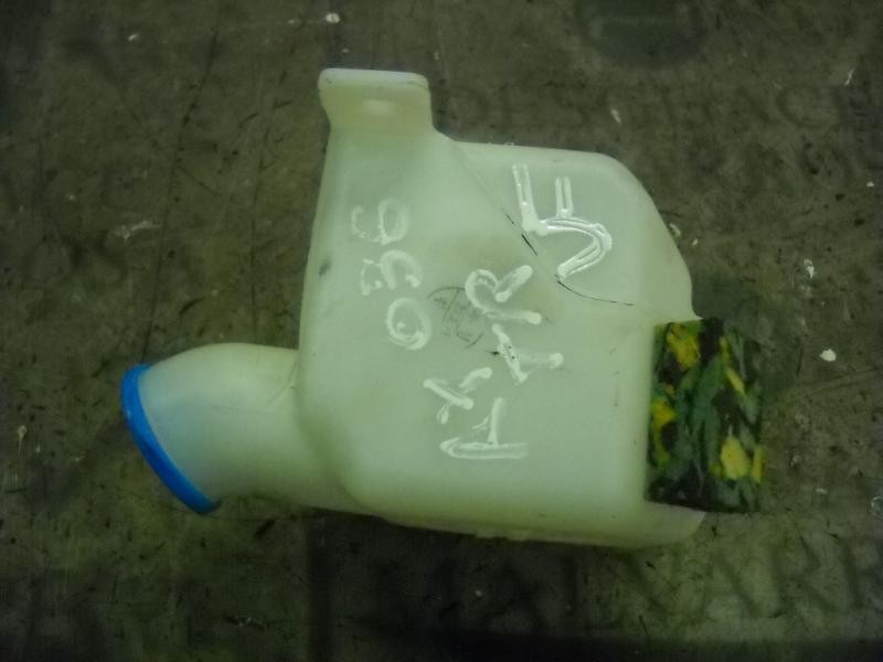 Recambio de deposito limpia para ssangyong rodius xdi limited referencia OEM IAM   