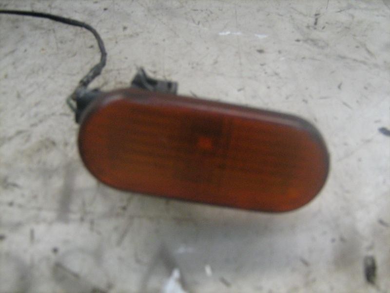 Recambio de piloto lateral izquierdo para volkswagen passat berlina (312) referencia OEM IAM   