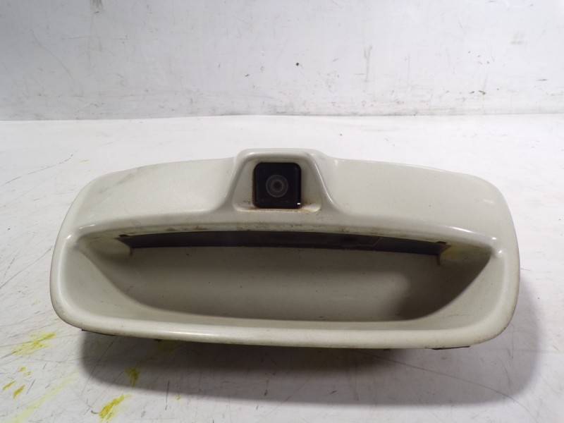 Recambio de maneta porton para nissan leaf acenta referencia OEM IAM   