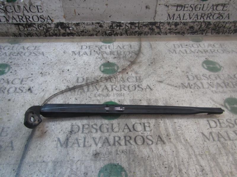 Recambio de brazo limpia delantero derecho para seat leon (1p1) comfort limited referencia OEM IAM 1P0955410A1P9  