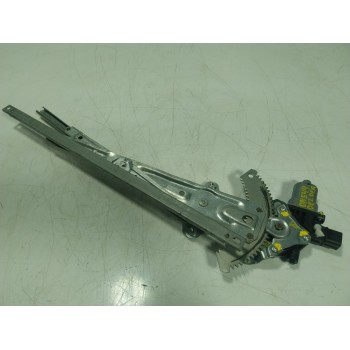 ELEVALUNAS DELANTERO DERECHO 5713A256 5713A258