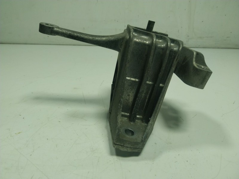 Recambio de soporte motor derecho para hyundai ioniq (ae) 1.6 gdi hybrid referencia OEM IAM 21810G2000 21810G2000 