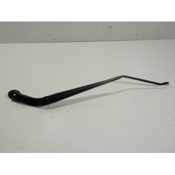 BRAZO LIMPIA DELANTERO DERECHO LR064426 