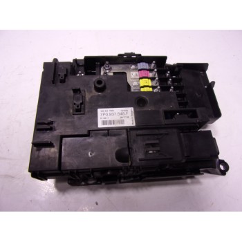 CAJA RELES / FUSIBLES 7P0937548F 7P0937548F 