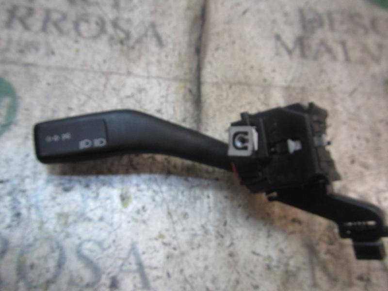 Recambio de mando intermitentes para seat leon (1p1) comfort limited referencia OEM IAM 1K0953513E9B9  