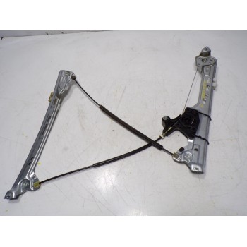 ELEVALUNAS DELANTERO DERECHO 807206746R 