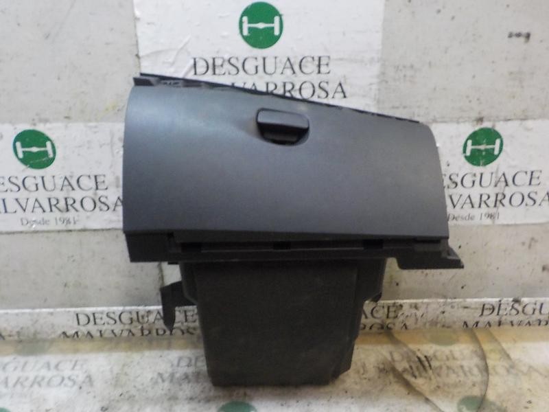 Recambio de guantera para renault megane iii berlina 5 p 1.6 16v e85 (etanol) referencia OEM IAM 681080020R  