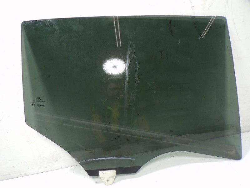 Recambio de cristal puerta trasero derecho para mazda 3 lim. () origin referencia OEM IAM   