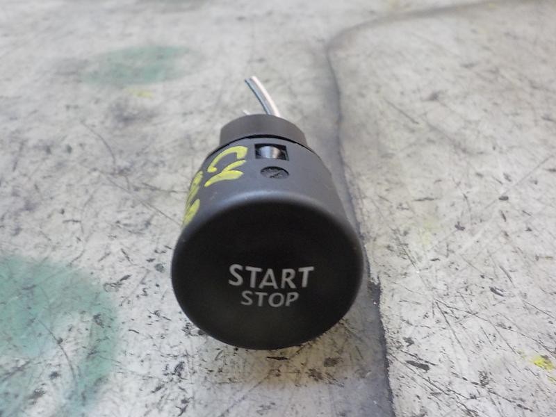 Recambio de modulo electronico para renault megane iii berlina 5 p 1.6 16v e85 (etanol) referencia OEM IAM 251503211R  