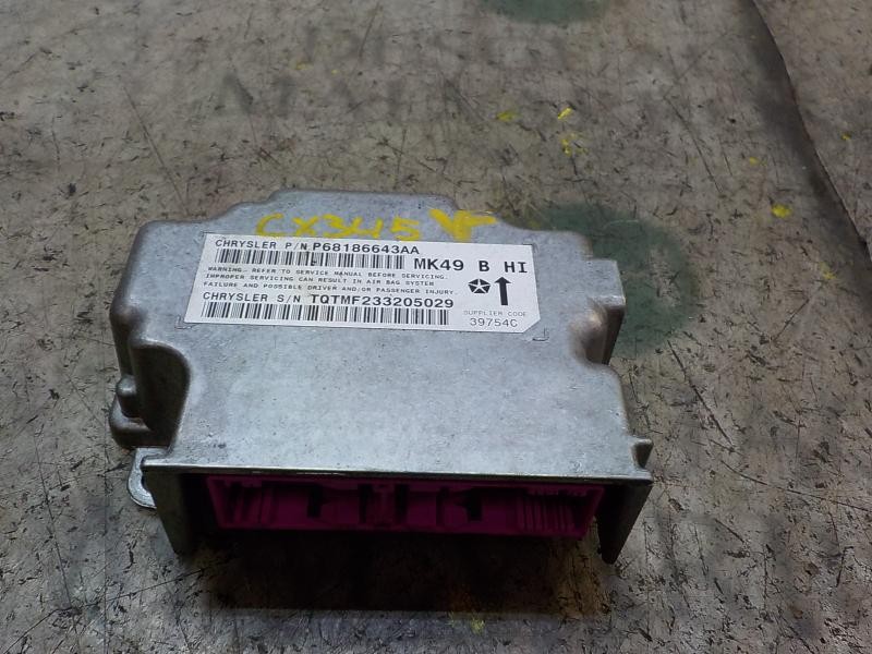 Recambio de centralita airbag para jeep compass limited 4x4 referencia OEM IAM 68186643AA P68186643AA 