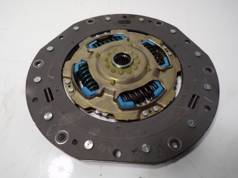 Recambio de kit embrague para toyota rav 4 advance hybrid referencia OEM IAM 3127030010 71080589 