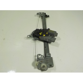 ELEVALUNAS DELANTERO DERECHO 