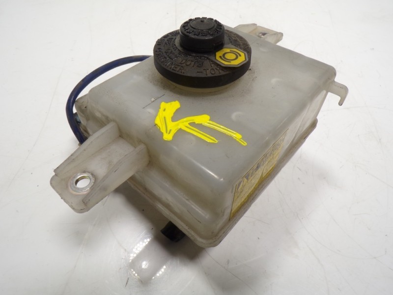 Recambio de deposito servo para toyota auris touring sports (e18) 1.8 16v cat (híbrido) referencia OEM IAM 4722002440  