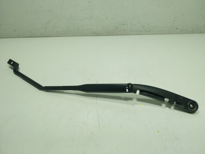 Recambio de brazo limpia delantero derecho para volvo xc60 ii (246) b4 mild-hybrid awd referencia OEM IAM 31416840  