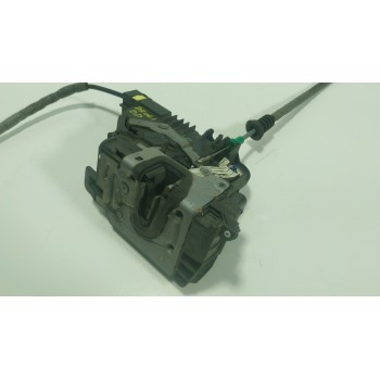 CERRADURA PUERTA DELANTERA DERECHA A4477200235 A4477200235 