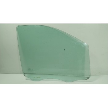 CRISTAL PUERTA DELANTERO DERECHO A4477250410 