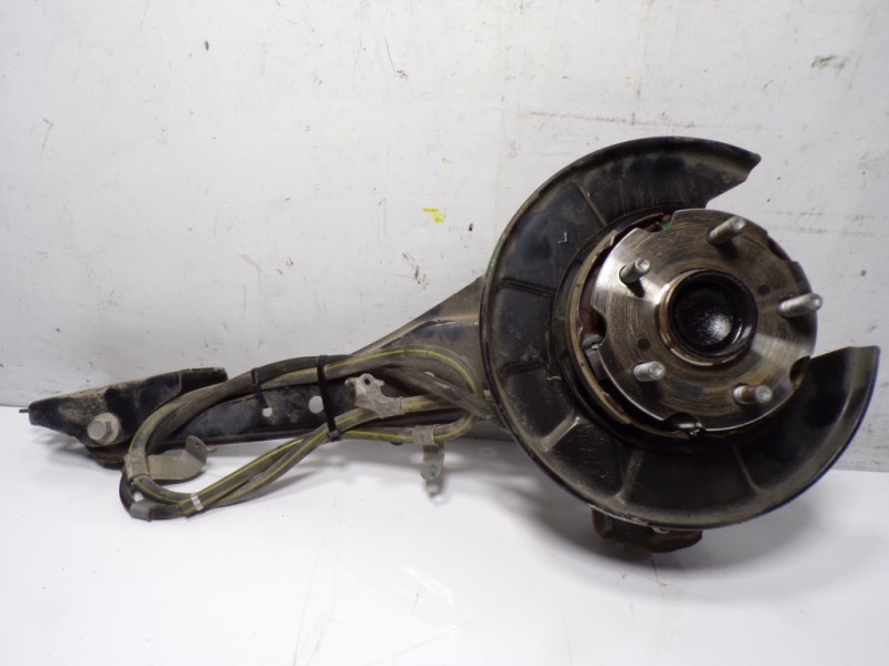 Recambio de mangueta trasera izquierda para toyota rav 4 advance hybrid referencia OEM IAM 4230542020  