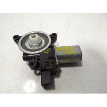 MOTOR ELEVALUNAS DELANTERO DERECHO 
