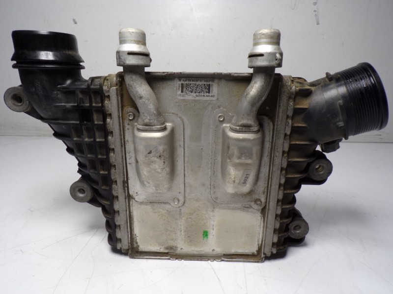 Recambio de intercooler para land rover discovery sport 2.0 td4 cat referencia OEM IAM LR095900 GJ329L440AD 