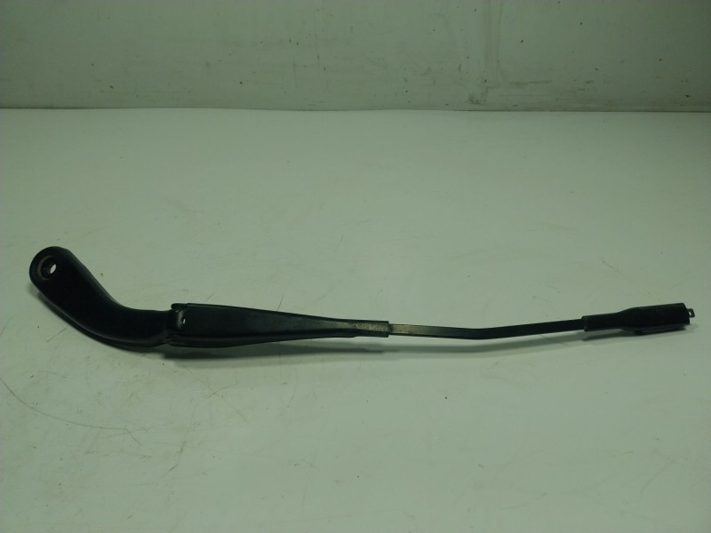 Recambio de brazo limpia delantero izquierdo para bmw 3 (f30, f80) 320 d referencia OEM IAM   