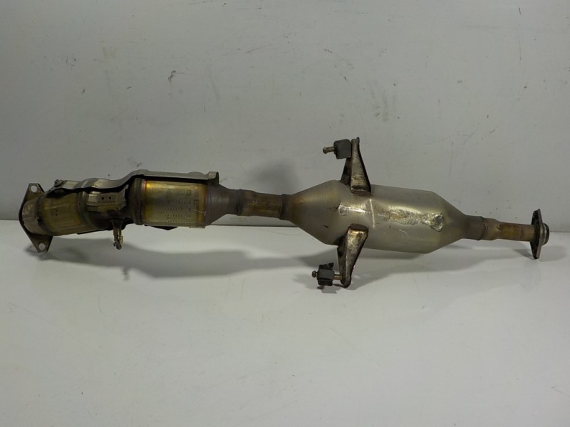 Recambio de catalizador para lexus ct 200h referencia OEM IAM 1741037520 33717 