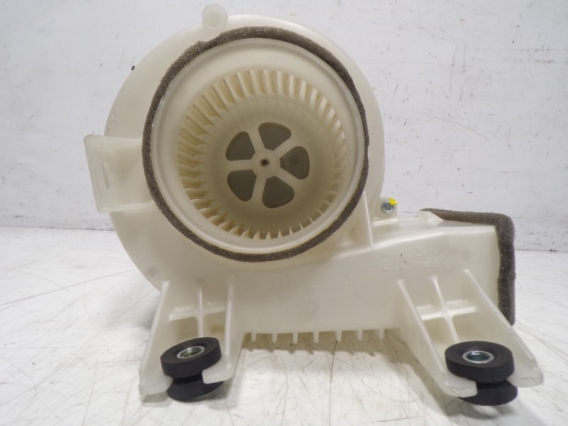 Recambio de motor calefaccion para toyota rav 4 advance hybrid referencia OEM IAM G923048070 G923048070 