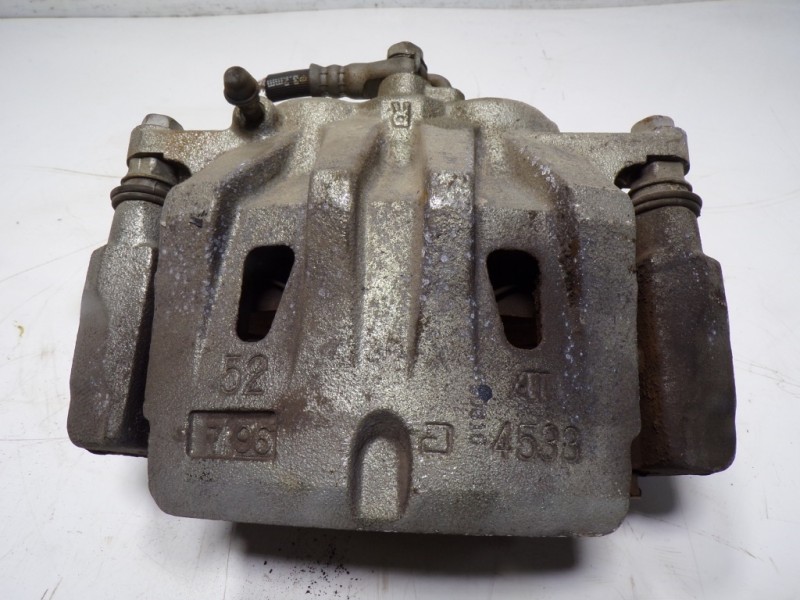 Recambio de pinza freno delantera derecha para toyota rav 4 advance hybrid referencia OEM IAM 4773048150  