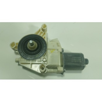 MOTOR ELEVALUNAS DELANTERO IZQUIERDO A4479063500 A4479063500 