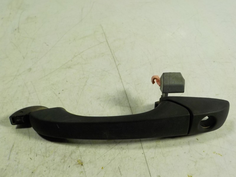 Recambio de maneta exterior delantera izquierda para dodge caliber 2.0 16v crd cat referencia OEM IAM 5074189AD  