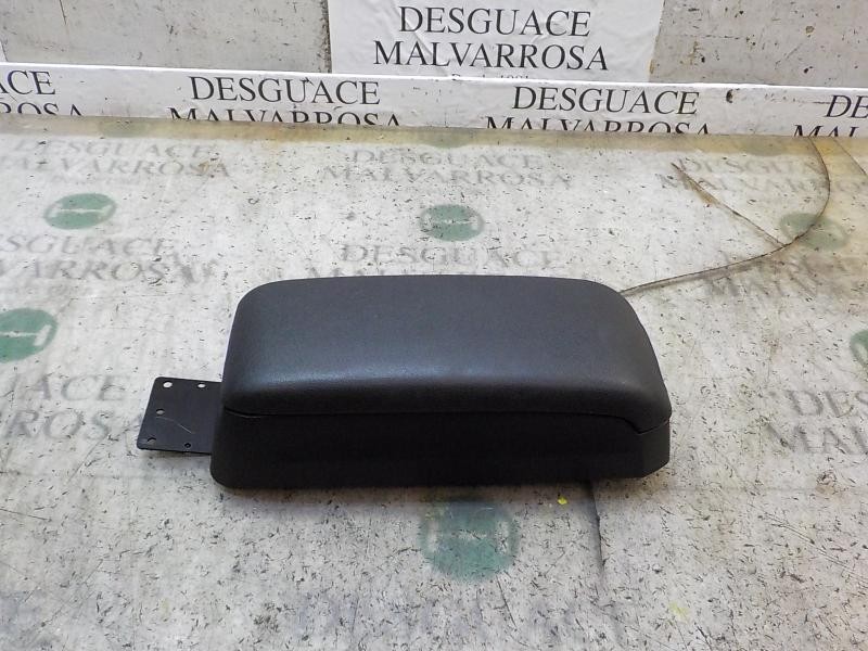 Recambio de apoyabrazos central para jeep compass limited 4x4 referencia OEM IAM 1WN92XDVAA  