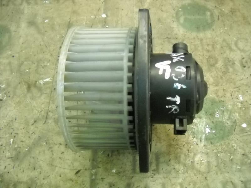 Recambio de motor calefaccion para ssangyong rodius xdi limited referencia OEM IAM   