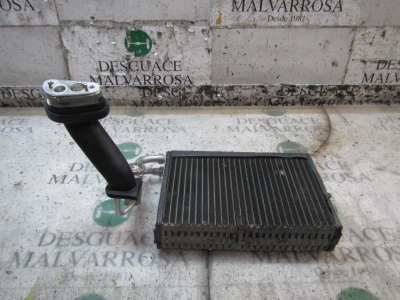 Recambio de evaporador aire acondicionado para bmw x5 (e53) 3.0d referencia OEM IAM 64118385690  