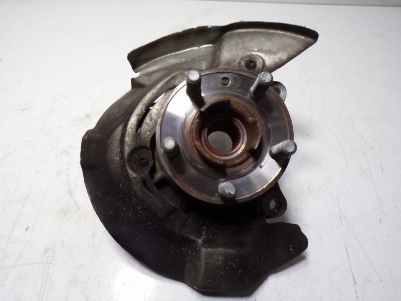 Recambio de mangueta delantera derecha para land rover discovery sport 2.0 td4 cat referencia OEM IAM LR109399  