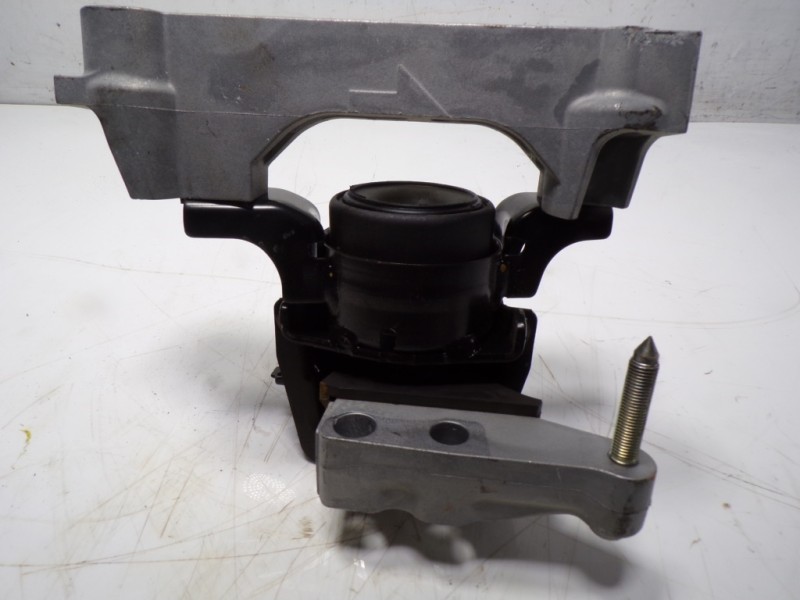 Recambio de soporte motor derecho para toyota rav 4 advance hybrid referencia OEM IAM 1230536090 H9110522 
