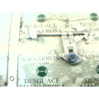 ELEVALUNAS TRASERO DERECHO 