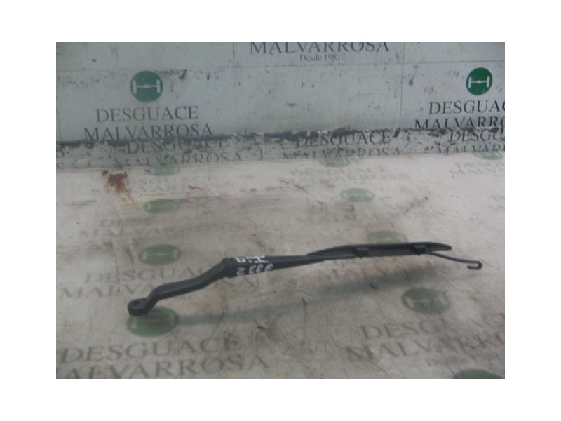 Recambio de brazo limpia delantero izquierdo para mg serie 400 (rt) 414 i (5-ptas.) referencia OEM IAM   