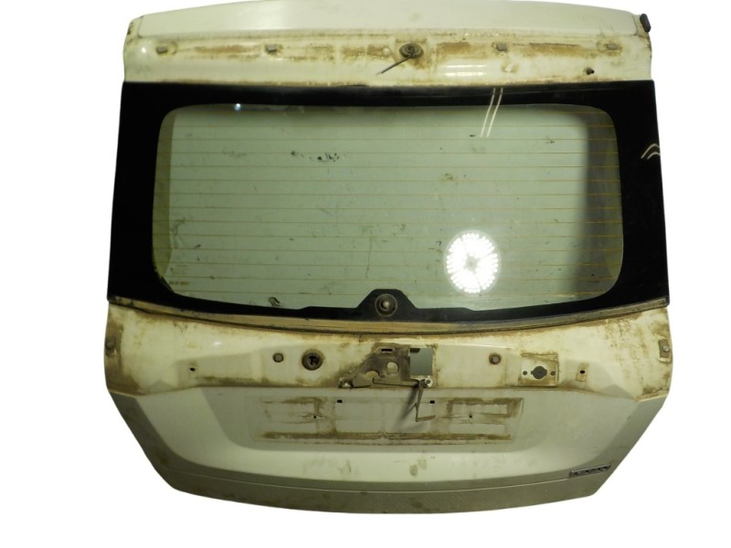 Recambio de porton trasero para dodge caliber 2.0 16v crd cat referencia OEM IAM 5074151AB  