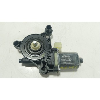 MOTOR ELEVALUNAS DELANTERO DERECHO 5Q0959802C 5Q0959802C 