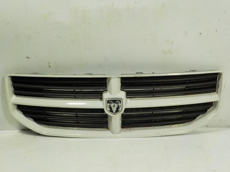 Recambio de rejilla para dodge caliber 2.0 16v crd cat referencia OEM IAM ZX191W1AB  