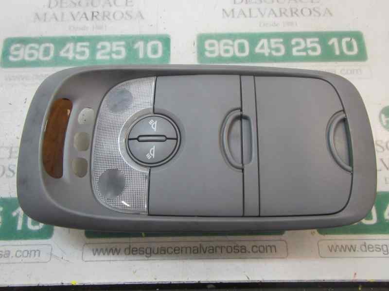 Recambio de piloto interior para kia sorento 2.5 crdi cat referencia OEM IAM 928003E04144  